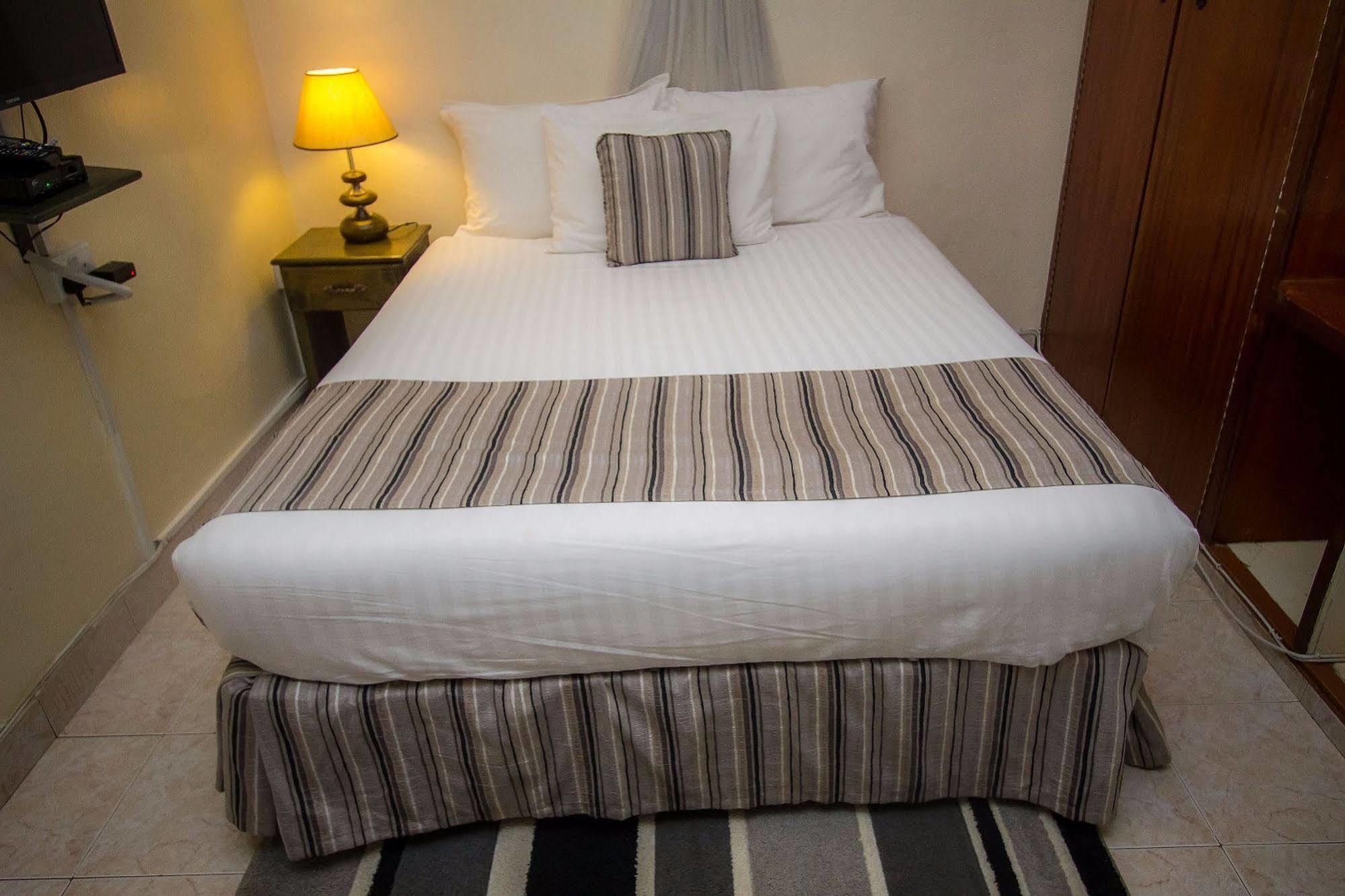 Magnolia Pine Bed & Breakfast Nairobi Exterior foto