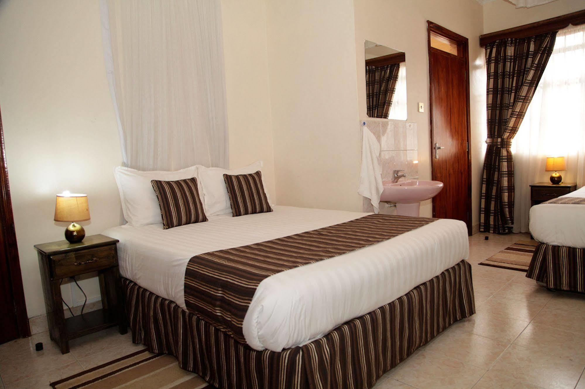 Magnolia Pine Bed & Breakfast Nairobi Exterior foto