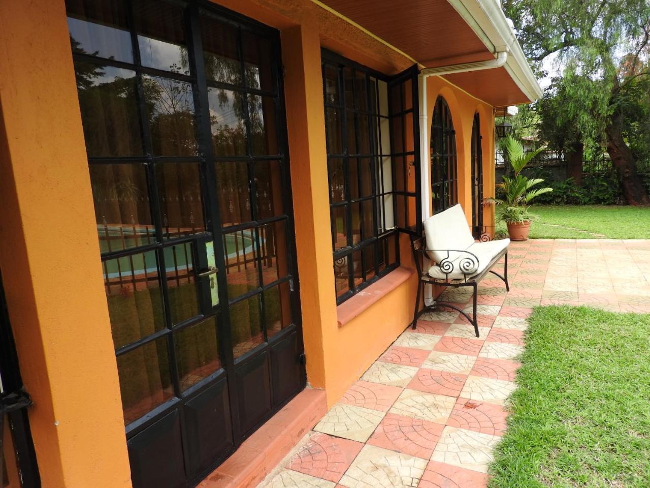Magnolia Pine Bed & Breakfast Nairobi Exterior foto